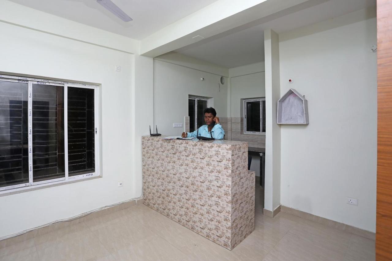 Oyo 17187 Urban Casa Hotel Calcutta  Esterno foto